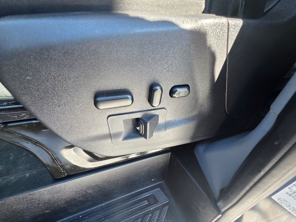 Ford Transit Cargo Van T-350 High Roof 148' 2017 à Repentigny, Québec - 13 - w1024h768px