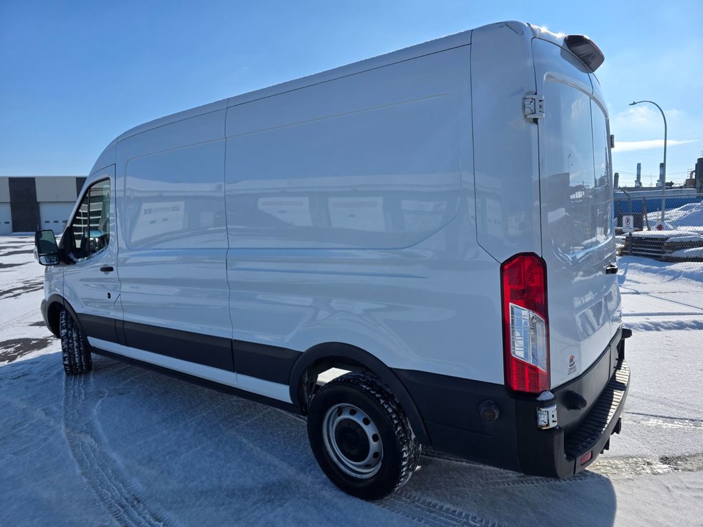 Ford Transit Cargo Van T-250 Medium Roof 148' 2018 à Repentigny, Québec - 6 - w1024h768px