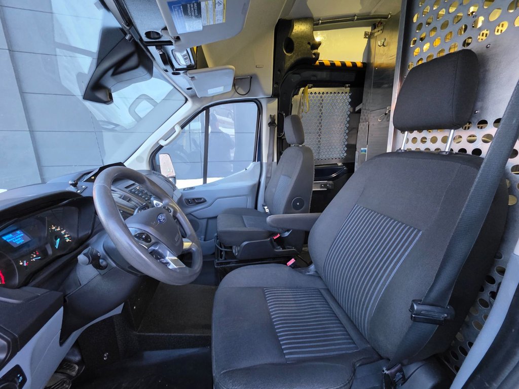2018 Ford Transit Cargo Van T-350 High Roof 148' in Repentigny, Quebec - 13 - w1024h768px