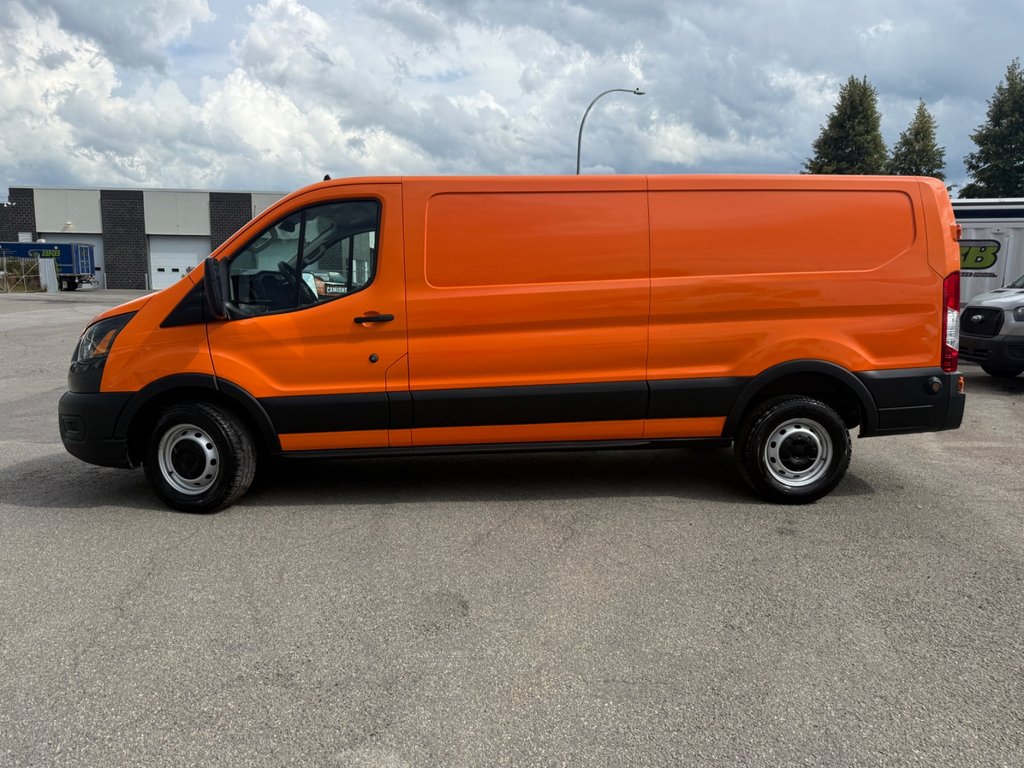 Ford Transit Cargo Van T-250 Low Roof 148' 2020 à Saint-Sulpice, Québec - 2 - w1024h768px