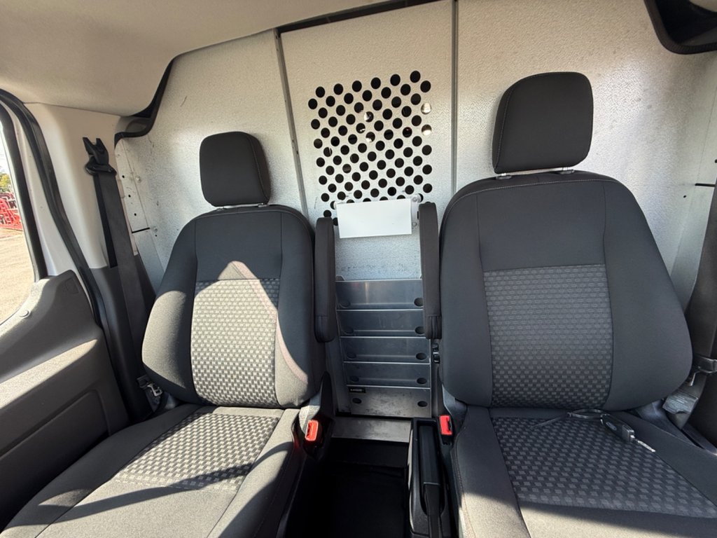 2020 Ford Transit Cargo Van T-250 Low Roof 130' AWD in Saint-Sulpice, Quebec - 15 - w1024h768px