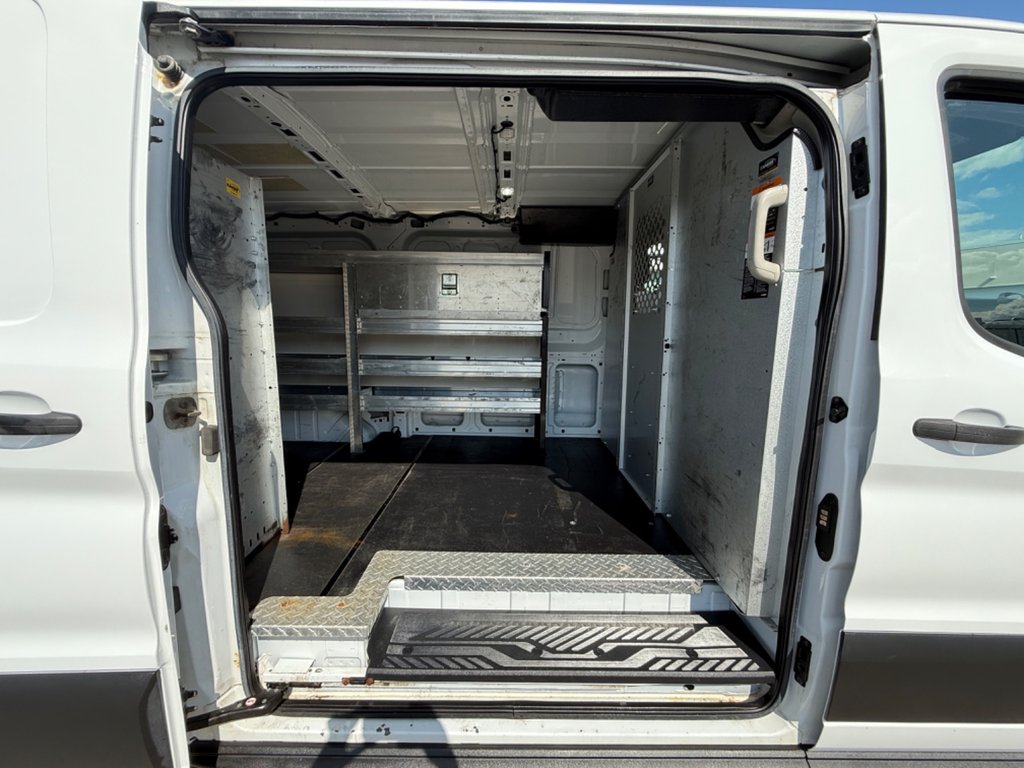 2020 Ford Transit Cargo Van T-250 Low Roof 130' AWD in Saint-Sulpice, Quebec - 13 - w1024h768px