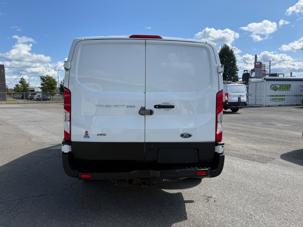 2020 Ford Transit Cargo Van T-250 Low Roof 130' AWD in Saint-Sulpice, Quebec - 5 - w1024h768px