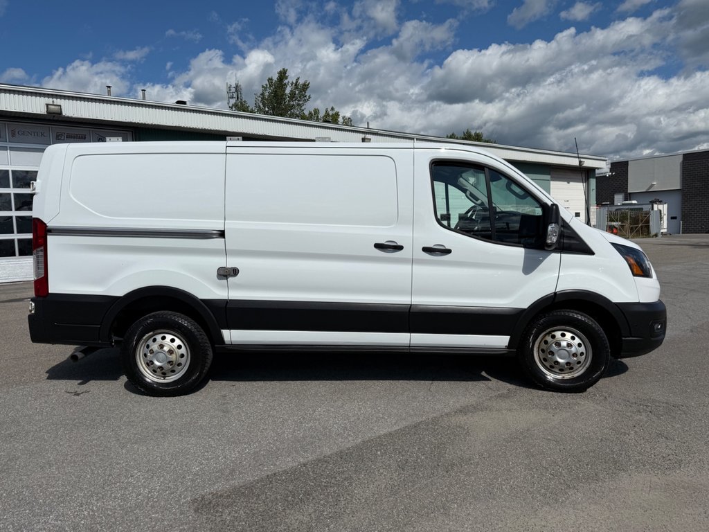2020 Ford Transit Cargo Van T-250 Low Roof 130' AWD in Saint-Sulpice, Quebec - 7 - w1024h768px