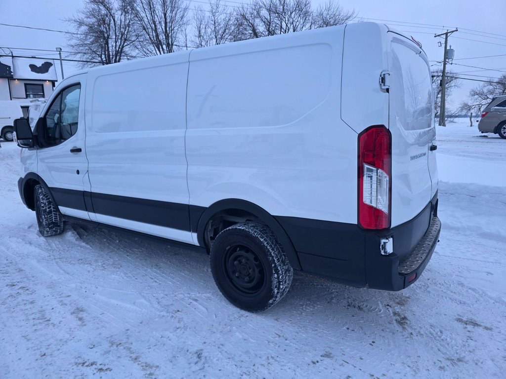 Ford Transit Cargo Van T-250 Low Roof 130' 2020 à Repentigny, Québec - 4 - w1024h768px