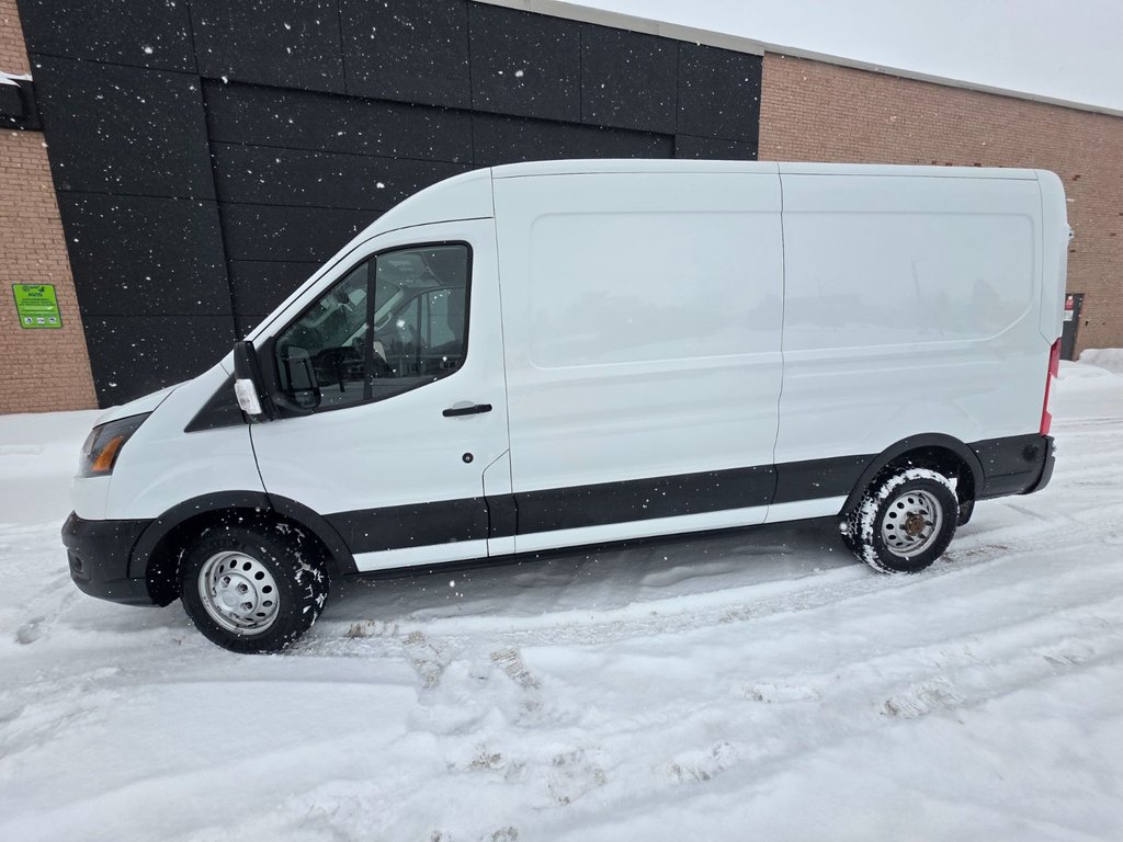 2020 Ford Transit Cargo Van T-250 Medium Roof 148' in Repentigny, Quebec - 6 - w1024h768px