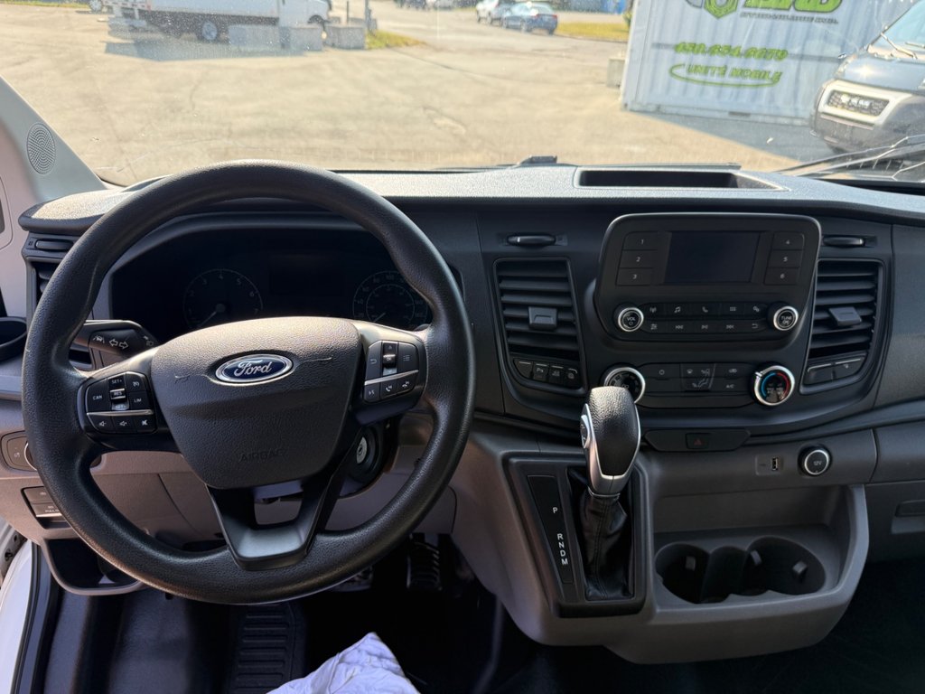 2021 Ford Transit Cargo Van T-150 Low Roof 130' AWD in Saint-Sulpice, Quebec - 17 - w1024h768px