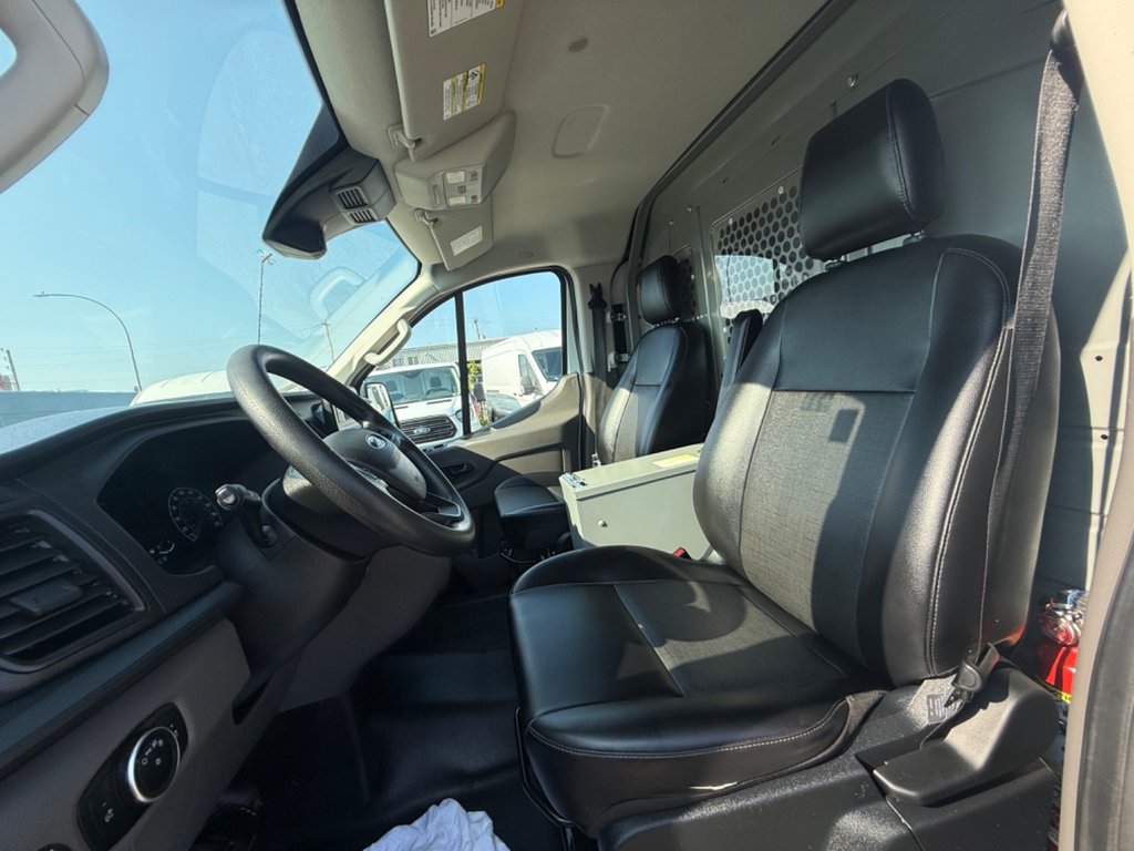 2021 Ford Transit Cargo Van T-150 Low Roof 130' AWD in Saint-Sulpice, Quebec - 15 - w1024h768px