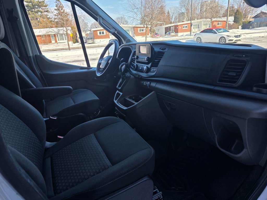 Ford Transit Cargo Van T-250 Medium Roof 148' 2021 à Repentigny, Québec - 10 - w1024h768px