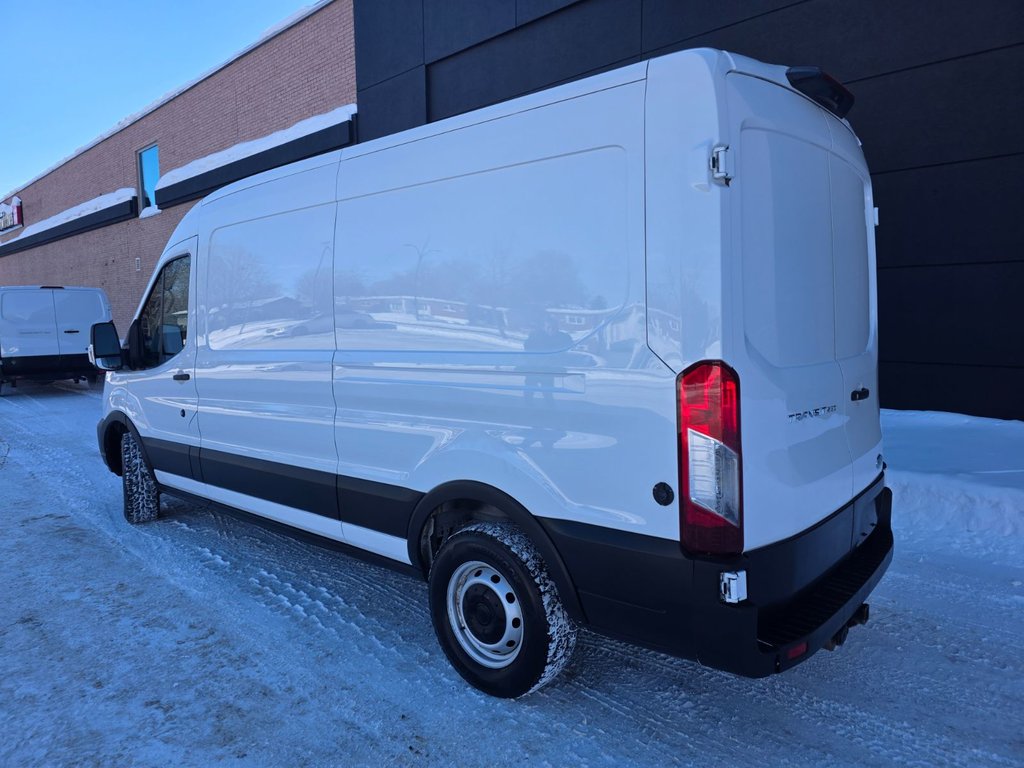 Ford Transit Cargo Van T-250 Medium Roof 148' 2021 à Repentigny, Québec - 5 - w1024h768px