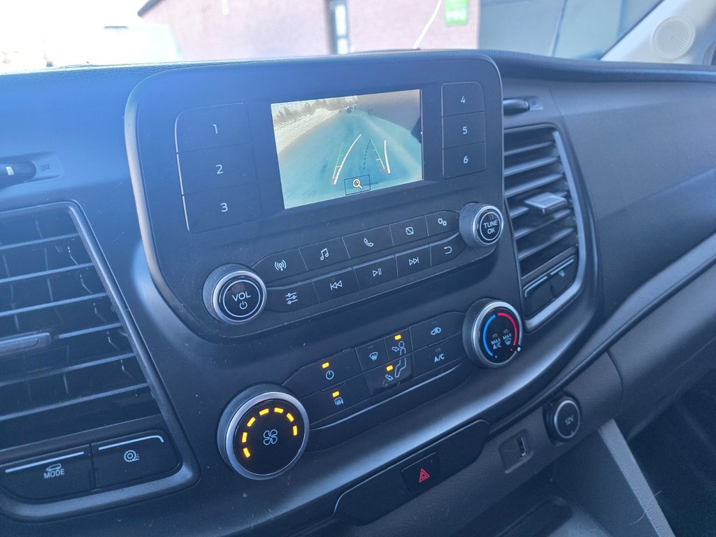 Ford Transit Cargo Van T-250 Medium Roof 148' 2021 à Repentigny, Québec - 14 - w1024h768px