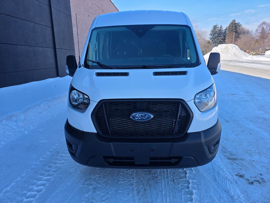 Ford Transit Cargo Van T-250 Medium Roof 148' 2021 à Repentigny, Québec - 2 - w1024h768px