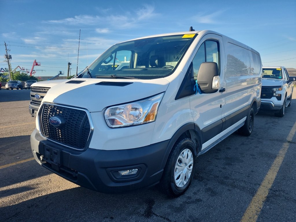 2021 Ford Transit Cargo Van T-250 Low Roof 130' in Repentigny, Quebec - 1 - w1024h768px