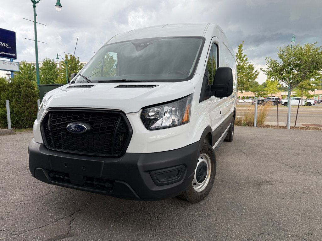 2022 Ford Transit Cargo Van T-250 Medium Roof 130’ in Saint-Sulpice, Quebec - 1 - w1024h768px