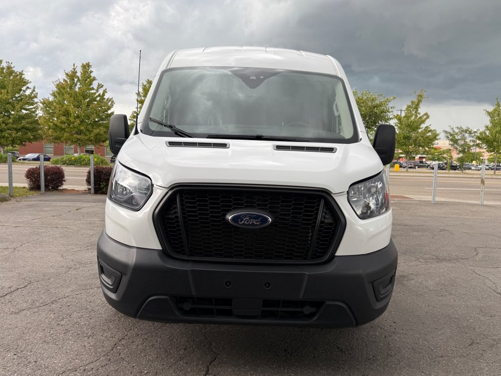 2022 Ford Transit Cargo Van T-250 Medium Roof 130’ in Saint-Sulpice, Quebec - 9 - w1024h768px