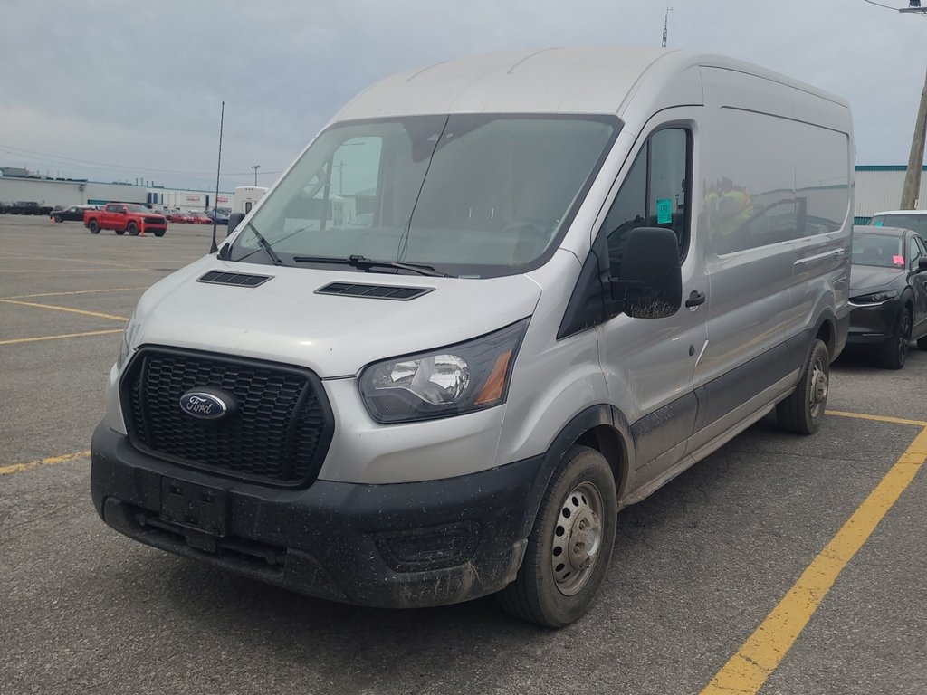 Ford Transit Cargo Van T-250 Medium Roof 130' 2022 à Repentigny, Québec - 1 - w1024h768px
