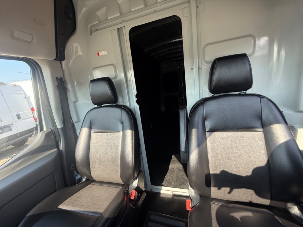 2023 Ford Transit Cargo Van T-250 High Roof EL 148' EXT AWD in Saint-Sulpice, Quebec - 15 - w1024h768px