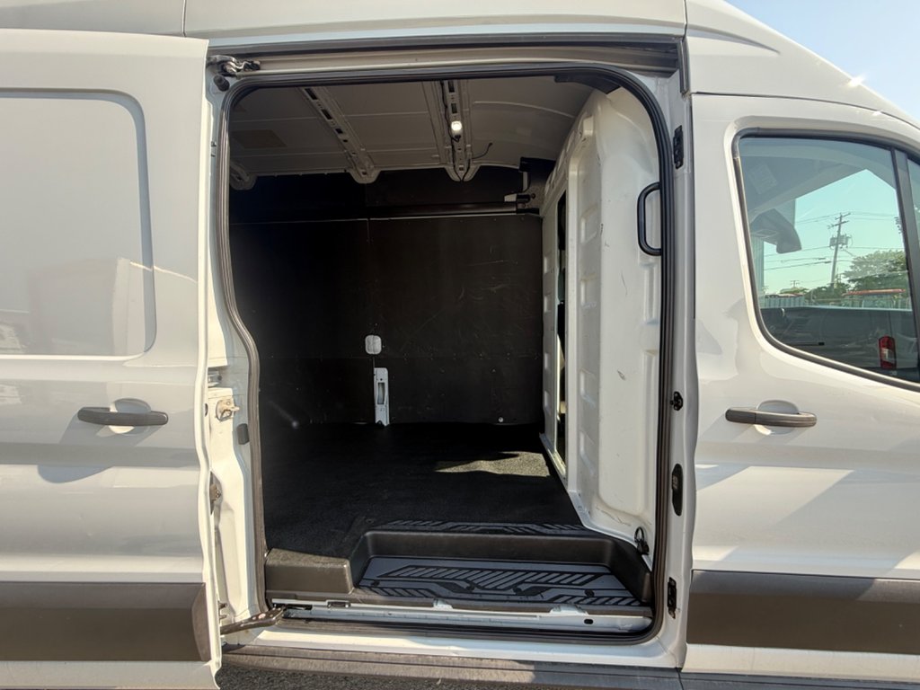 2023 Ford Transit Cargo Van T-250 High Roof EL 148' EXT AWD in Saint-Sulpice, Quebec - 13 - w1024h768px