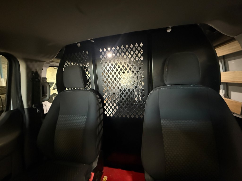 Ford Transit Cargo Van T-250 Low Roof 130' AWD 2023 à Saint-Sulpice, Québec - 14 - w1024h768px
