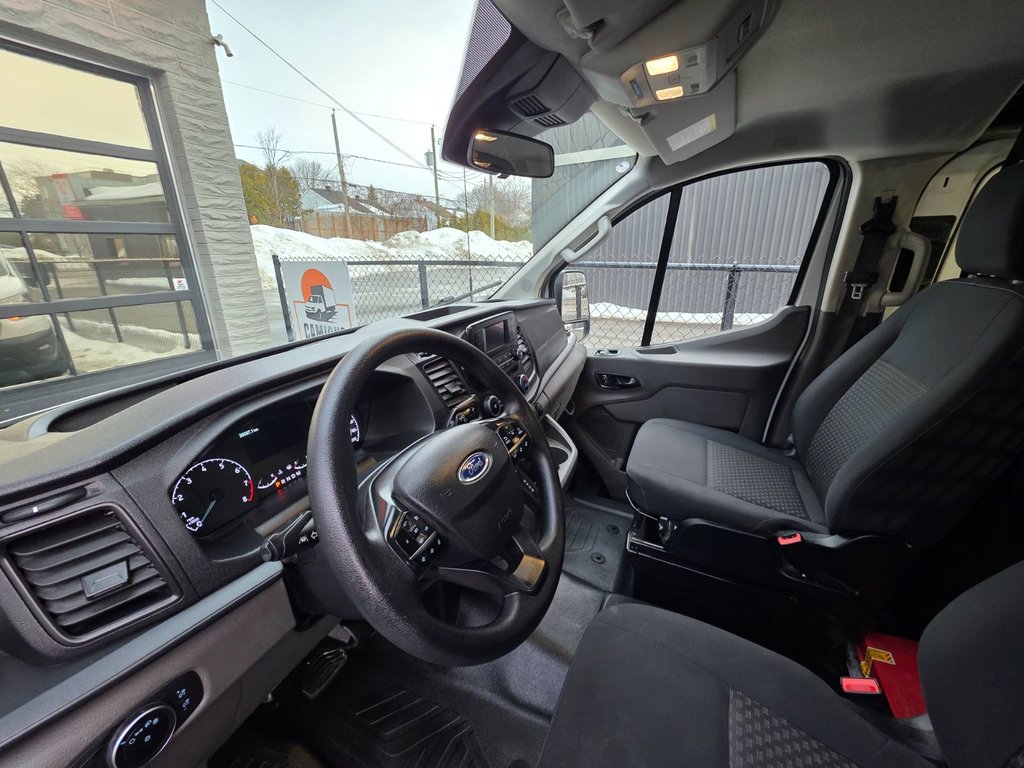 Ford Transit Cargo Van T-250 Low Roof 130' AWD 2023 à Repentigny, Québec - 11 - w1024h768px
