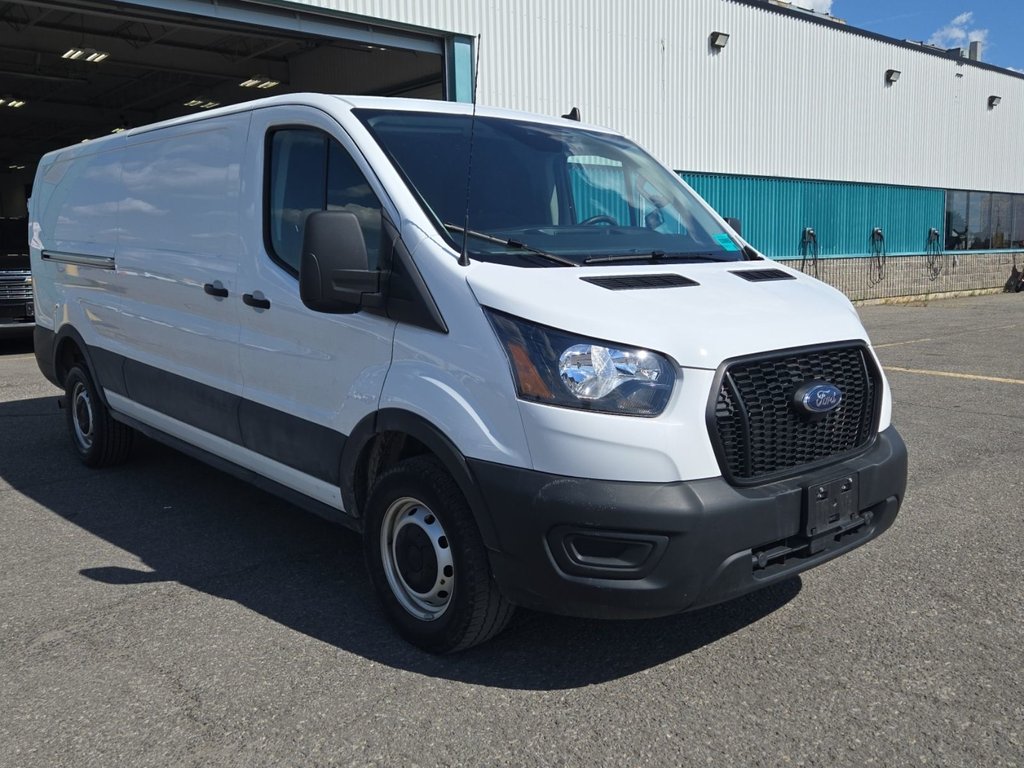 2023 Ford Transit Cargo Van T-150 Low Roof 148' in Repentigny, Quebec - 1 - w1024h768px