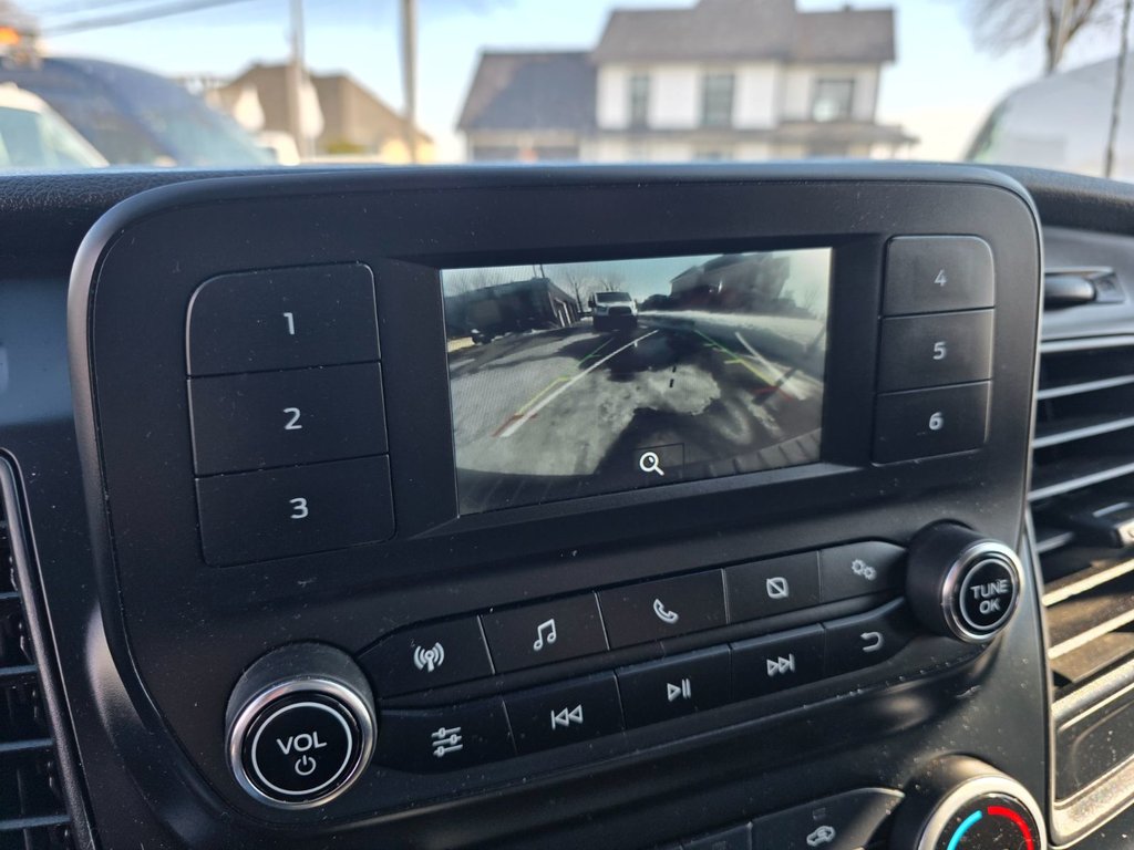 2023 Ford Transit Cargo Van T-250 Low Roof 130' AWD in Repentigny, Quebec - 11 - w1024h768px