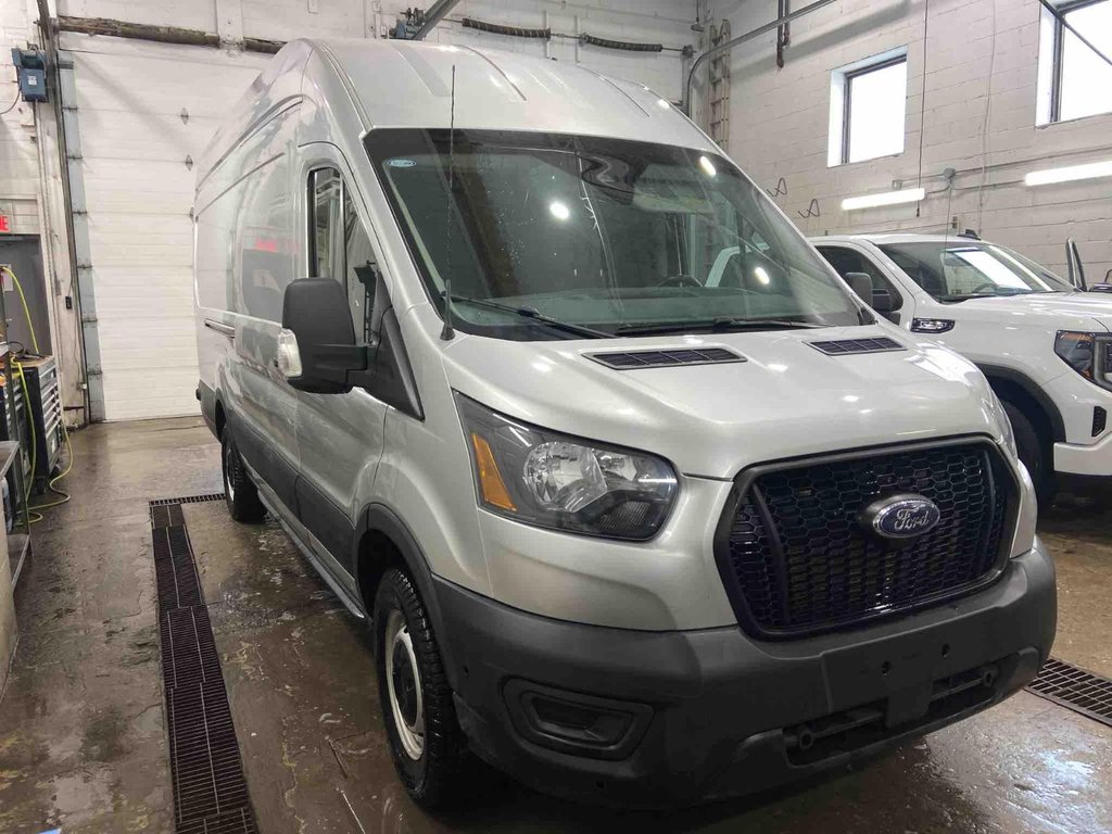 2023 Ford Transit Cargo Van T-250 High Roof 148' EXT in Repentigny, Quebec - 3 - w1024h768px
