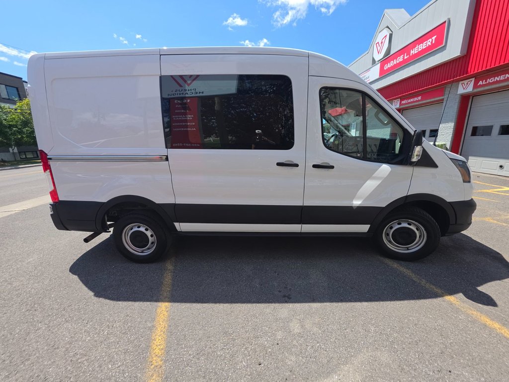 2023 Ford Transit Cargo Van T-250 Médium Roof 130' in Repentigny, Quebec - 10 - w1024h768px