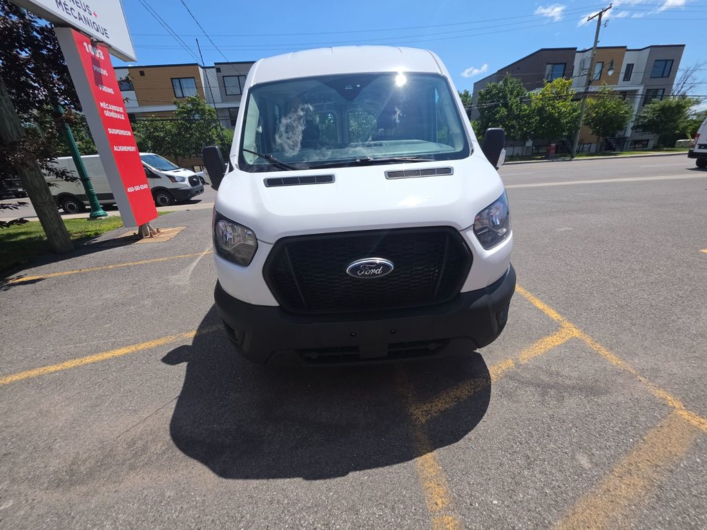 2023 Ford Transit Cargo Van T-250 Médium Roof 130' in Repentigny, Quebec - 8 - w1024h768px