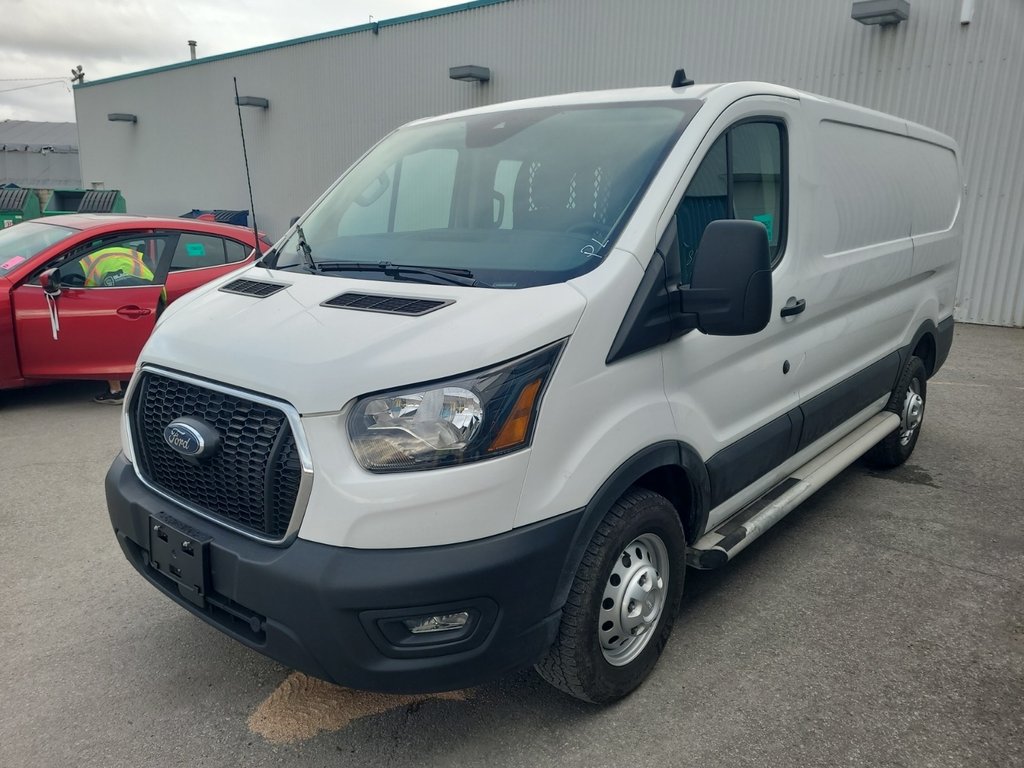 2023 Ford Transit Cargo Van T-250 Low Roof 130' in Repentigny, Quebec - 1 - w1024h768px