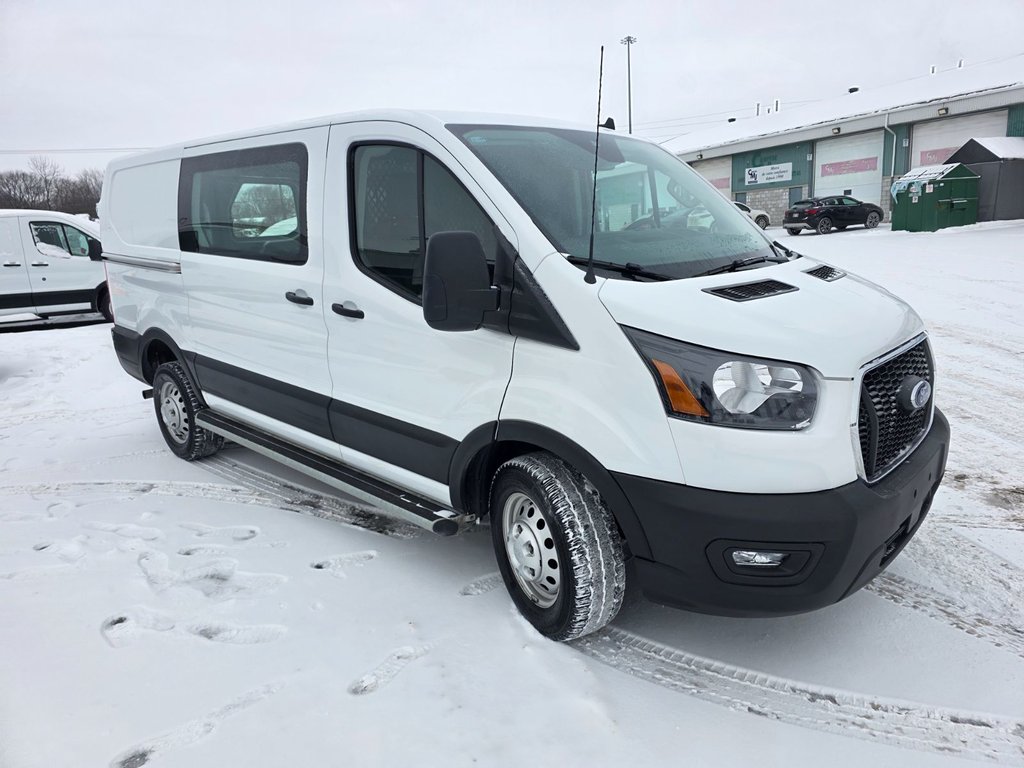 2024 Ford Transit Cargo Van T-250 Low Roof 130' AWD in Repentigny, Quebec - 8 - w1024h768px