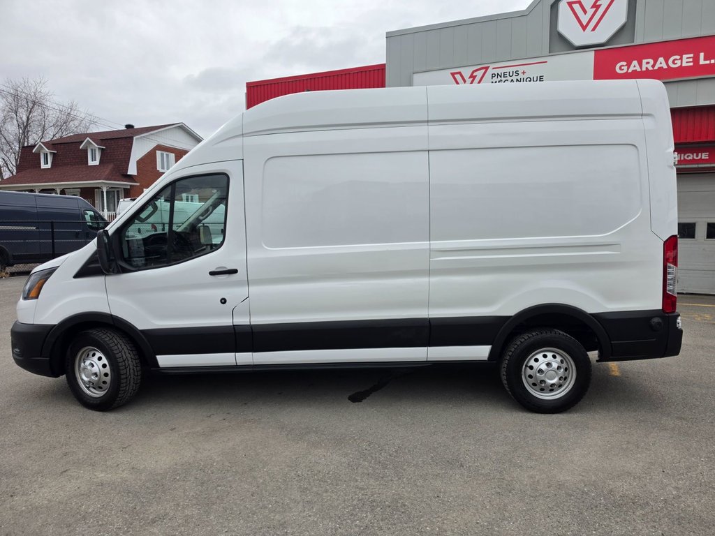 2024 Ford Transit Cargo Van T-250 High Roof 148' AWD in Repentigny, Quebec - 10 - w1024h768px