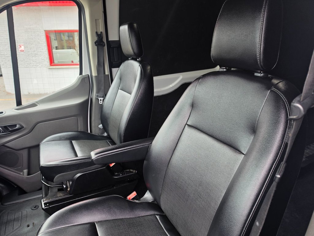 2024 Ford Transit Cargo Van T-250 High Roof 148' AWD in Repentigny, Quebec - 12 - w1024h768px
