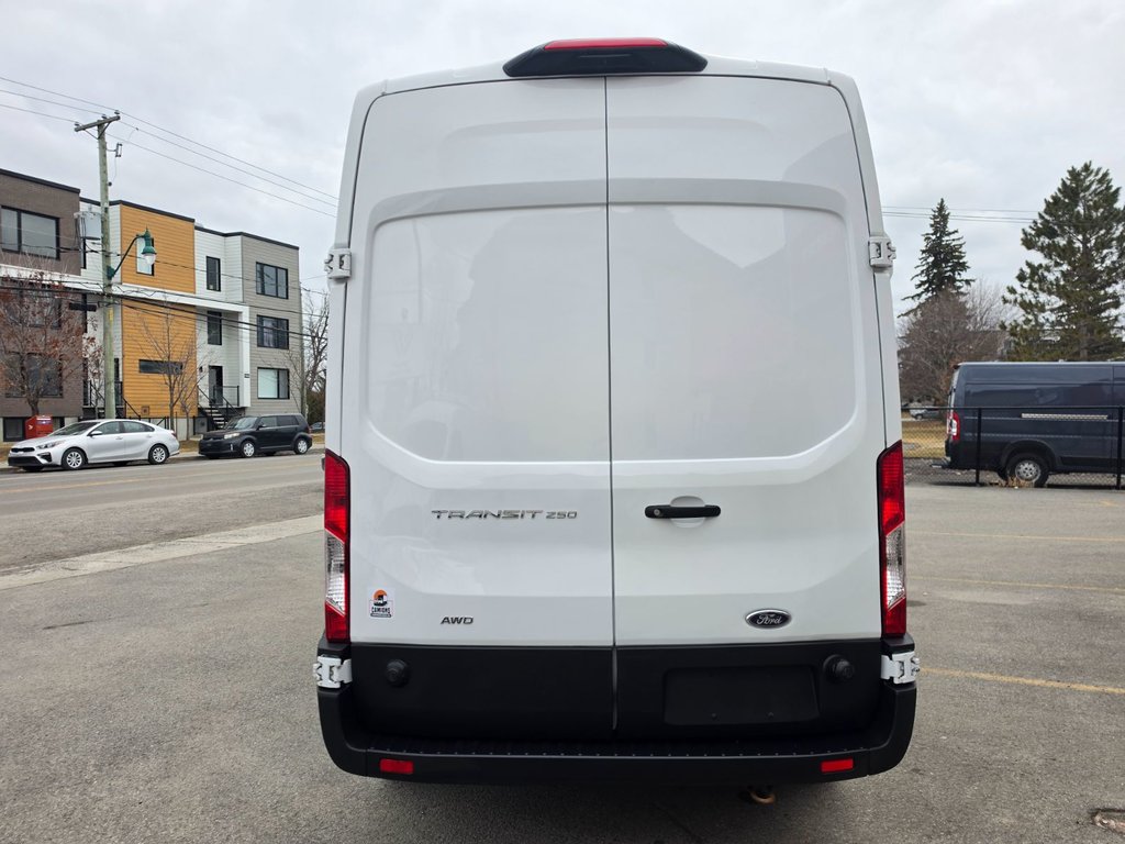 2024 Ford Transit Cargo Van T-250 High Roof 148' AWD in Repentigny, Quebec - 8 - w1024h768px