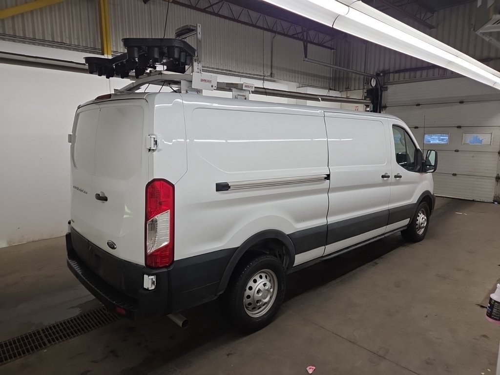 2025 Ford Transit Cargo Van T-250 Low Roof 148' AWD in Saint-Sulpice, Quebec - 3 - w1024h768px
