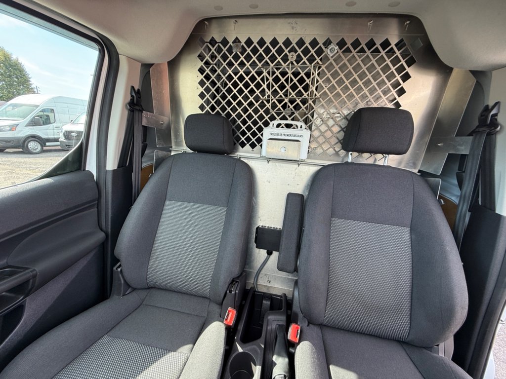 2015 Ford Transit Connect XL in Saint-Sulpice, Quebec - 17 - w1024h768px