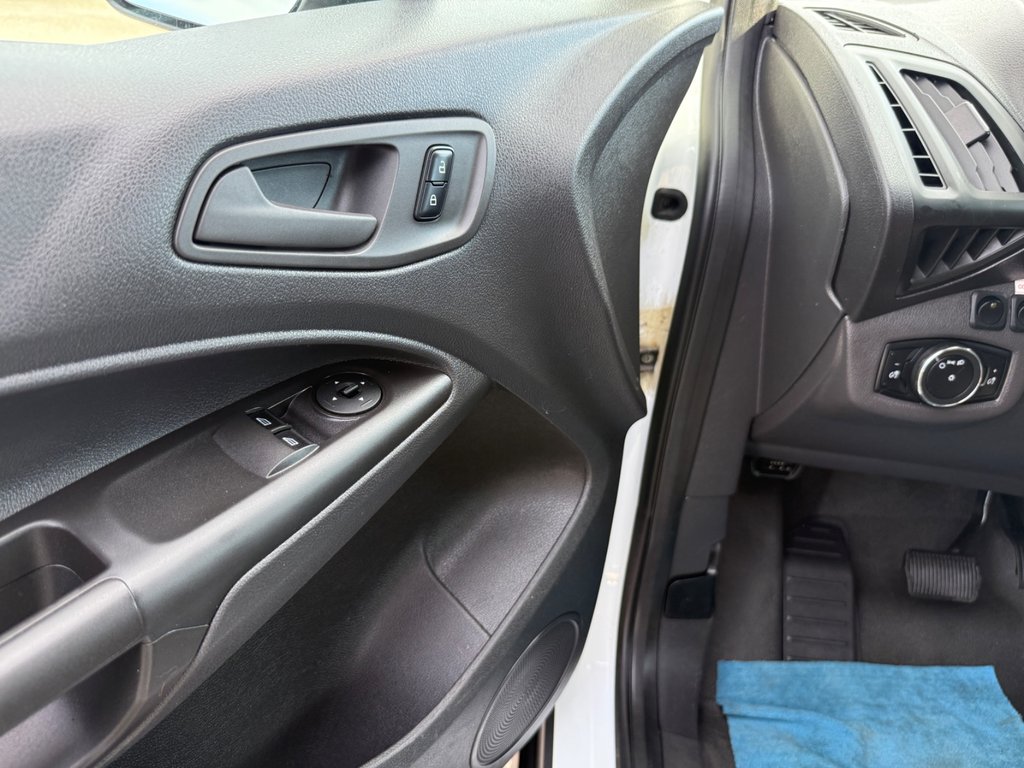 2015 Ford Transit Connect XL in Saint-Sulpice, Quebec - 20 - w1024h768px