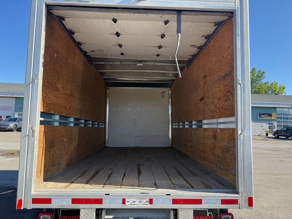 Ford TRANSIT CUTAWAY TRANSIT CUBE 14 PIEDS 12 PIEDS 2023 à Repentigny, Québec - 6 - w1024h768px