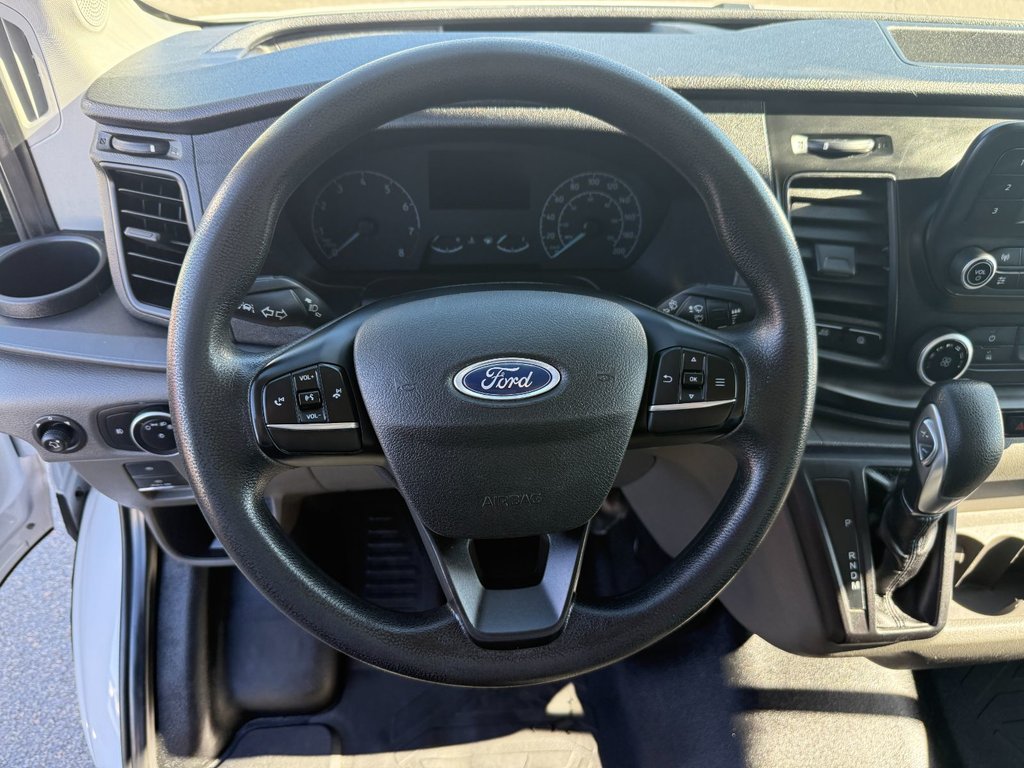 Ford TRANSIT CUTAWAY TRANSIT CUBE 14 PIEDS 12 PIEDS 2023 à Repentigny, Québec - 10 - w1024h768px