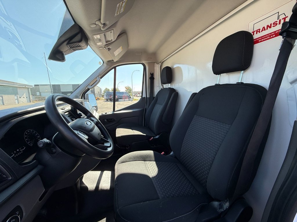 Ford TRANSIT CUTAWAY TRANSIT CUBE 14 PIEDS 12 PIEDS 2023 à Repentigny, Québec - 8 - w1024h768px