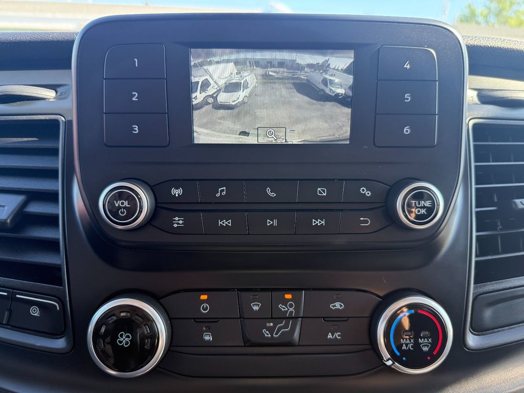 Ford TRANSIT CUTAWAY TRANSIT CUBE 14 PIEDS 12 PIEDS 2023 à Repentigny, Québec - 12 - w1024h768px