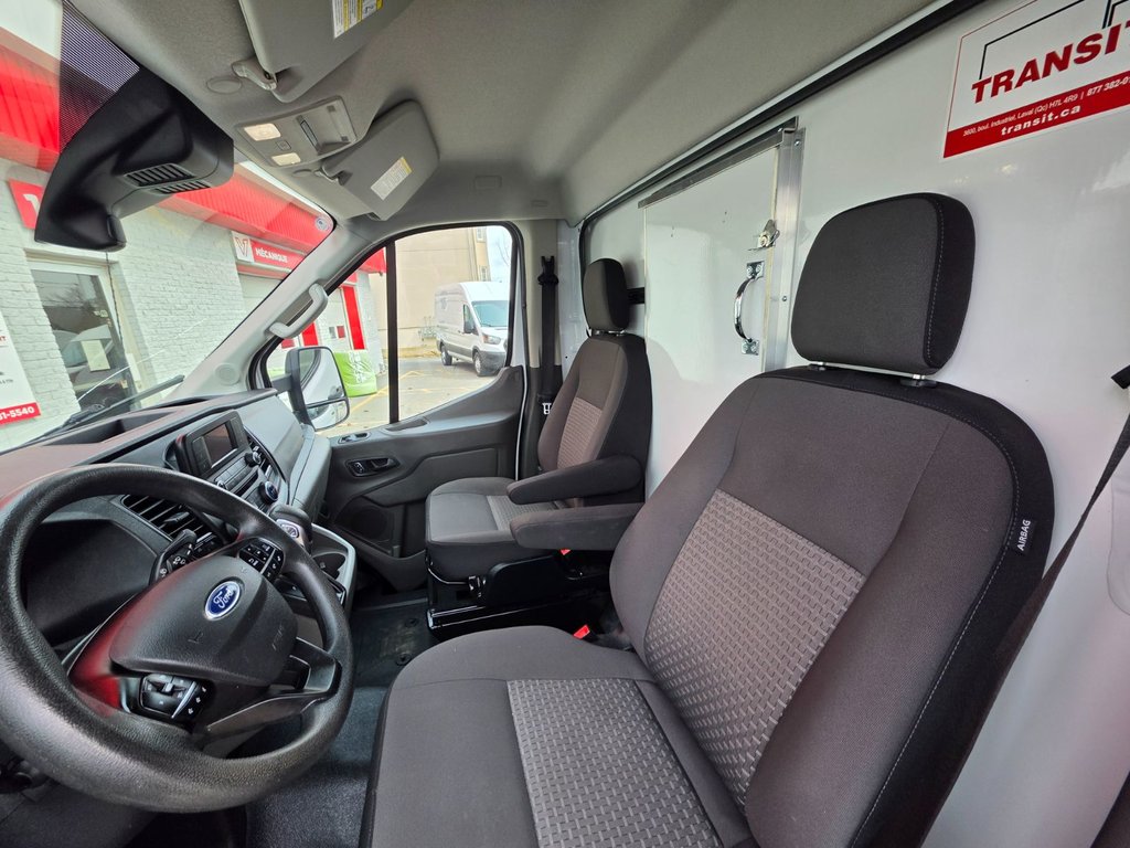 2023 Ford Transit Cutaway T-350 Cube 14' PIEDS in Repentigny, Quebec - 11 - w1024h768px