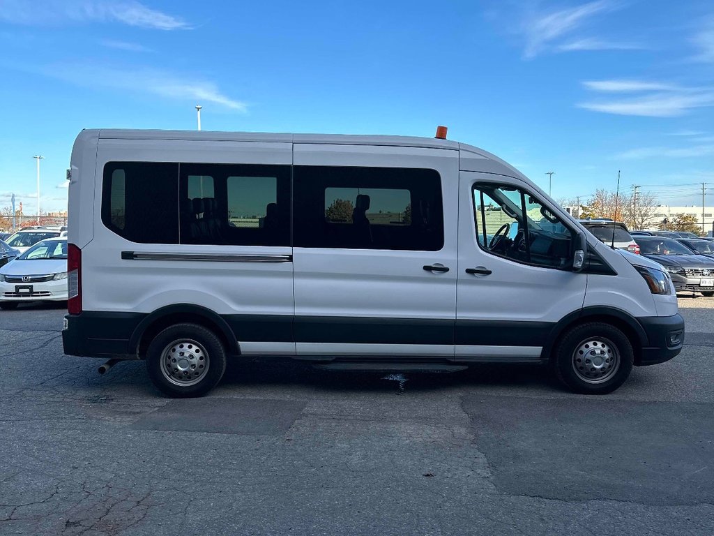 2023 Ford Transit Passenger Wagon T-350 Medium Roof 148' AWD in Repentigny, Quebec - 3 - w1024h768px