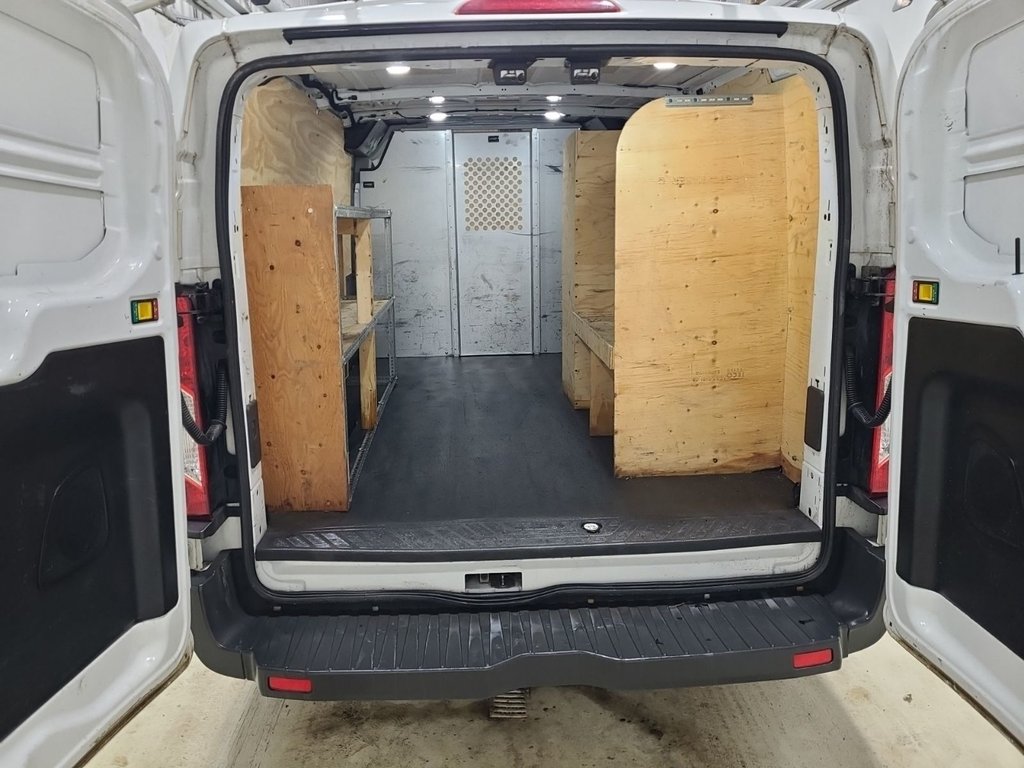 2018 Ford Transit Van T-250 Low Roof 148' in Repentigny, Quebec - 2 - w1024h768px