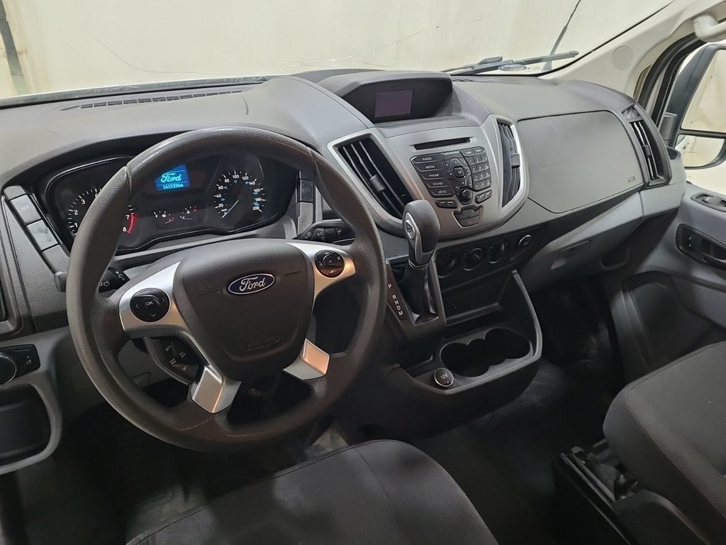 2018 Ford Transit Van T-250 Low Roof 148' in Repentigny, Quebec - 3 - w1024h768px