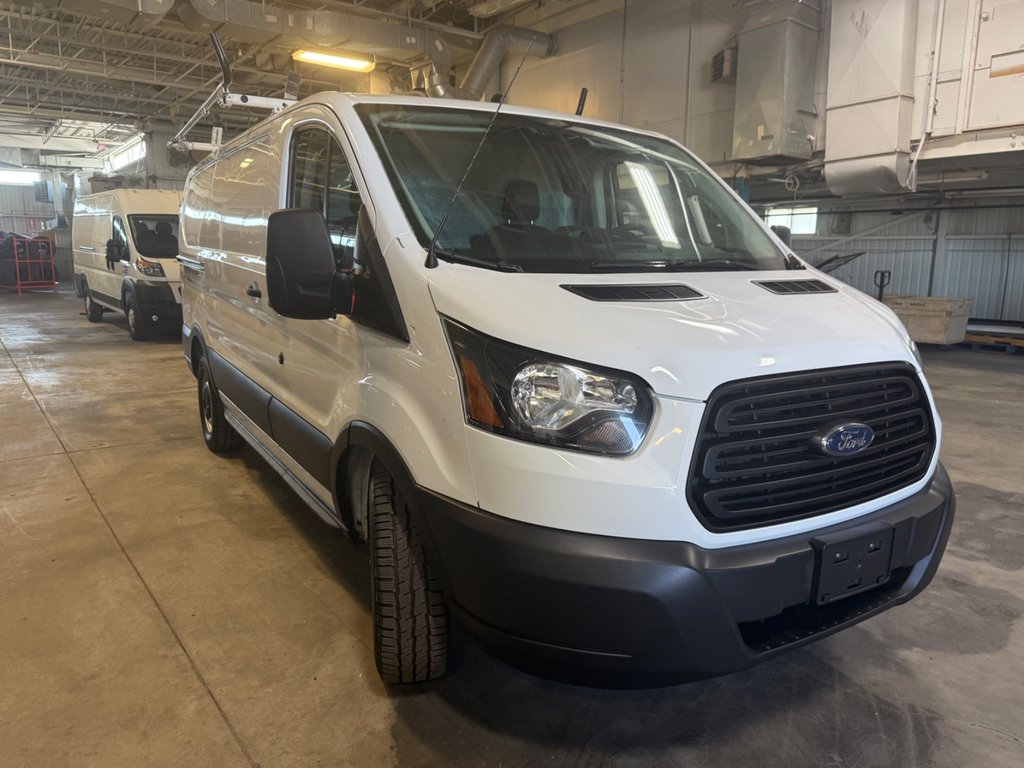 Ford Transit Van T-150 Low Roof 130' 2019 à Saint-Sulpice, Québec - 8 - w1024h768px