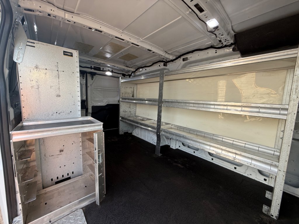 2019 Ford Transit Van T-150 Low Roof 130' in Saint-Sulpice, Quebec - 11 - w1024h768px