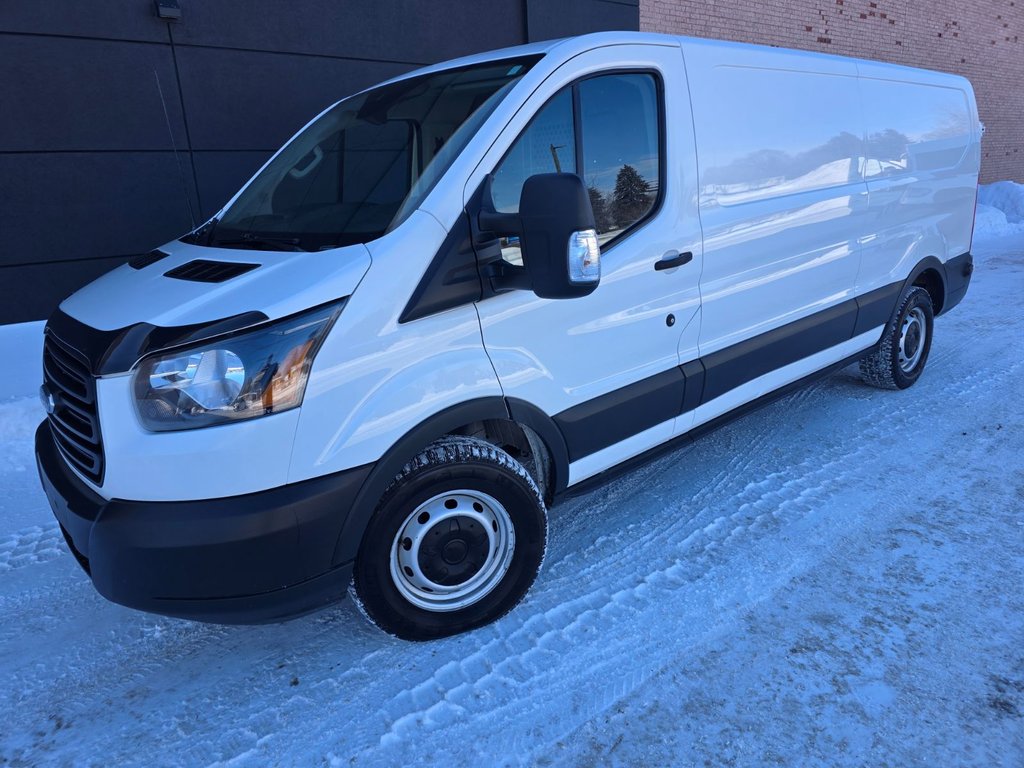Ford Transit Cargo Van T-250 Low Roof 148' 2019 à Repentigny, Québec - 3 - w1024h768px