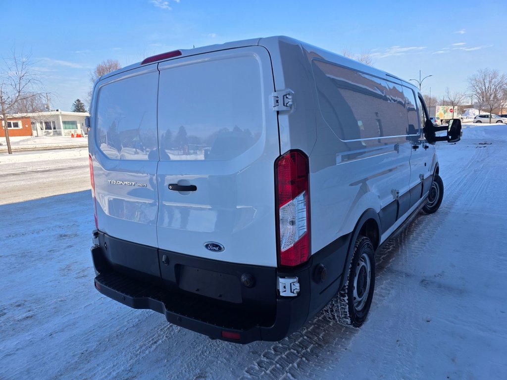 Ford Transit Cargo Van T-250 Low Roof 148' 2019 à Repentigny, Québec - 7 - w1024h768px