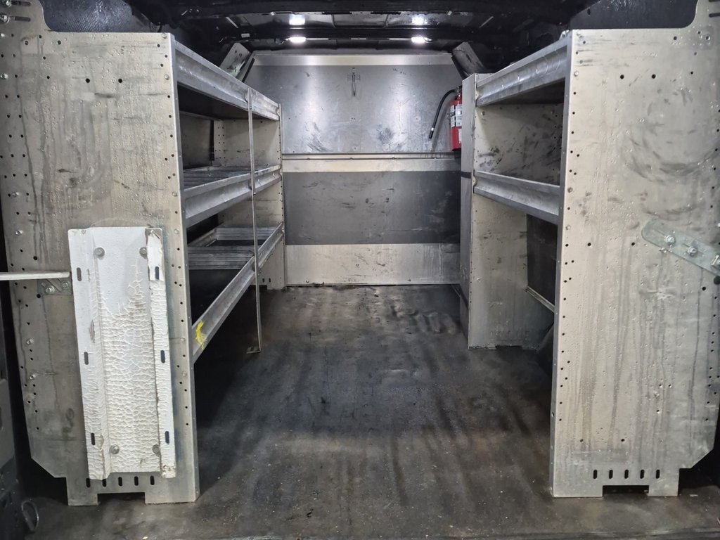 Ford Transit Van T-250 Low Roof 130' 2019 à Repentigny, Québec - 4 - w1024h768px